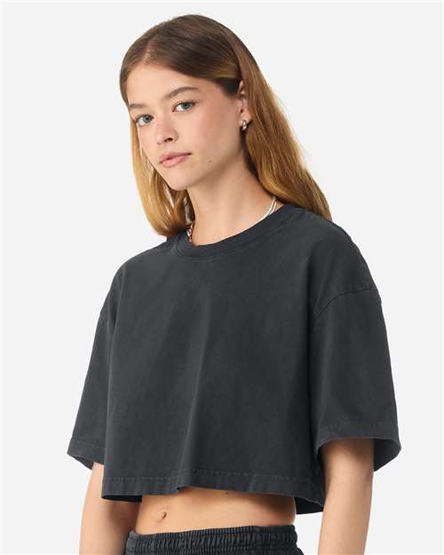 BELLA + CANVAS 6882GD Washed Black model side