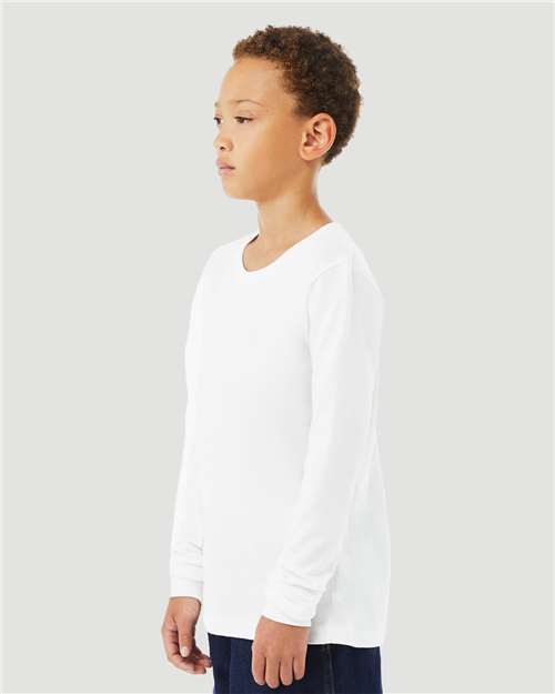 BELLA + CANVAS 3513Y Solid White Triblend model side