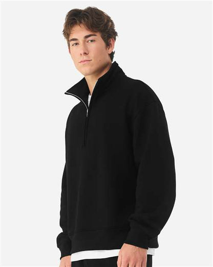 BELLA + CANVAS 4740 Black model side